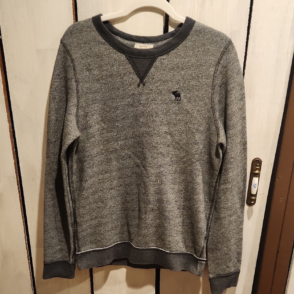 Abercrombie & Fitch Gray Crewneck Sweater Muscle Fit Size Small